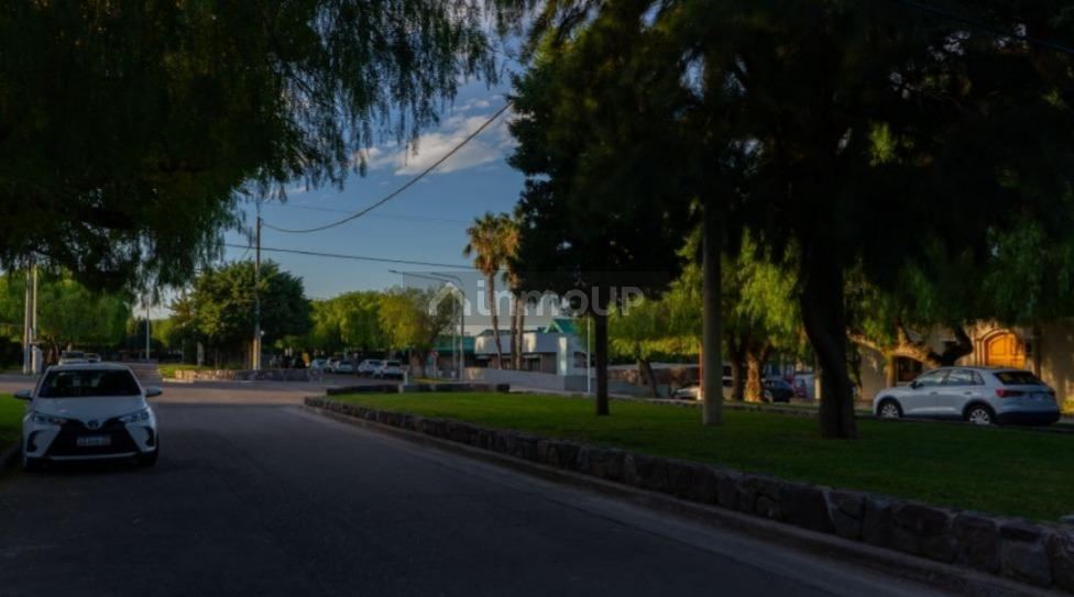 Chalet en Venta en Capital, Mendoza