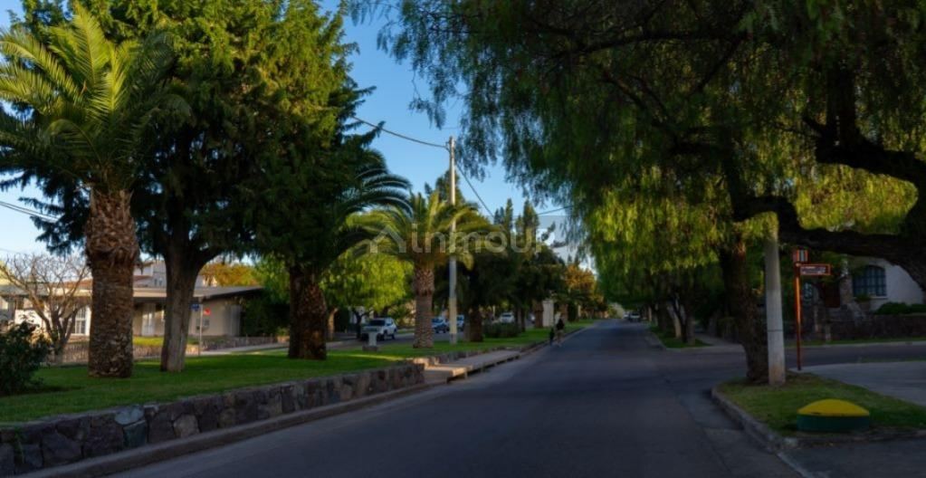 Chalet en Venta en Capital, Mendoza