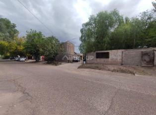 Lujan de Cuyo Lote / Guevara 330