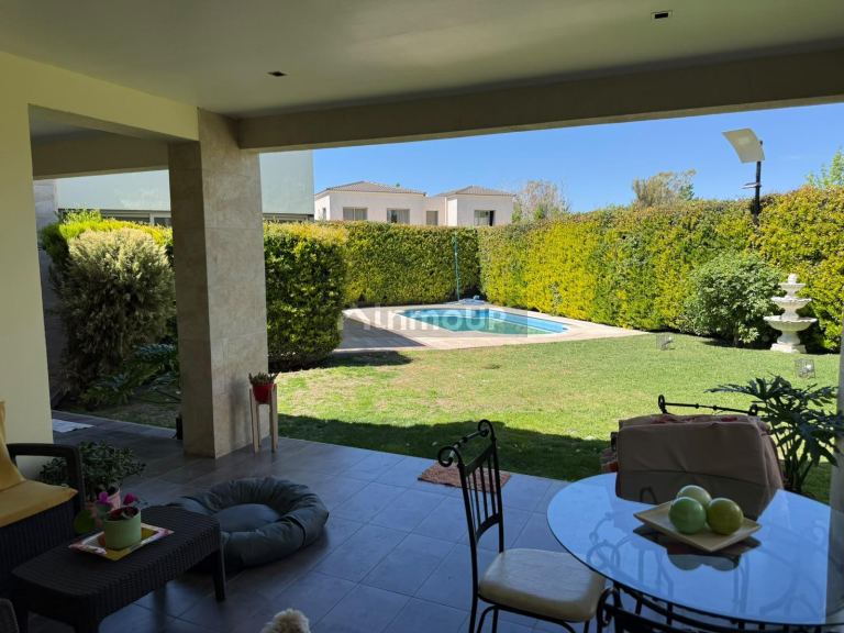 Casa en Venta en Guaymallen, Mendoza