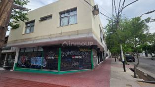 Capital Local comercial / Granaderos 1395 esquina Juan b Justo