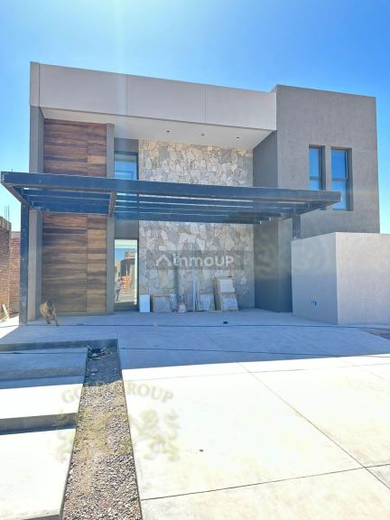 Casa en Venta en Maipu, Mendoza