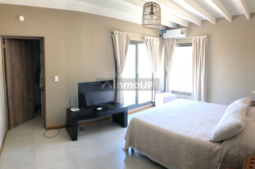Casa en Venta en Mayor Drummond, Mendoza