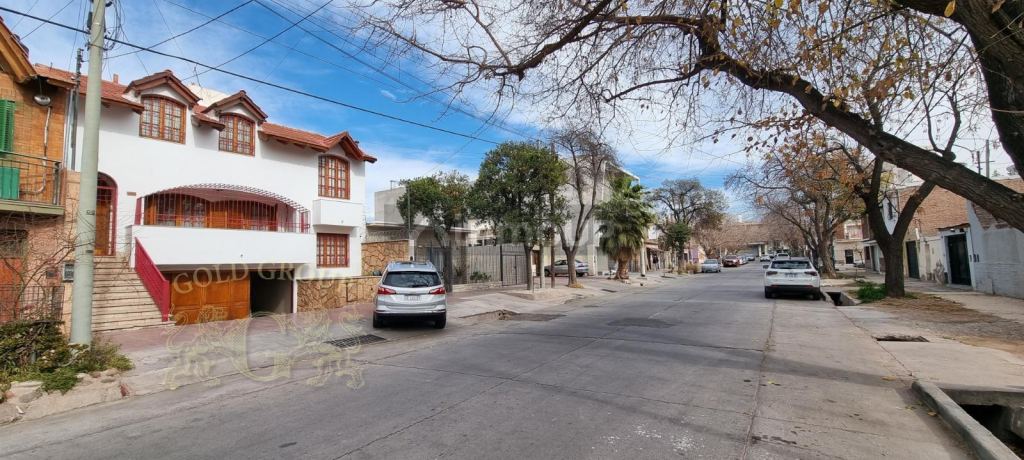 Casa en Venta en Godoy Cruz, Mendoza