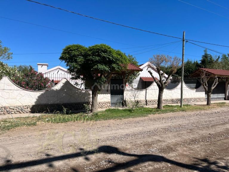 Casa en Venta en San Martin, Mendoza
