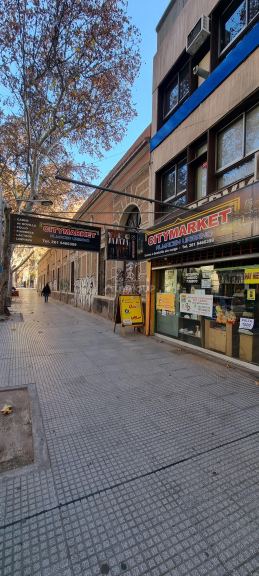 Local Comercial en Alquiler en Capital, Mendoza