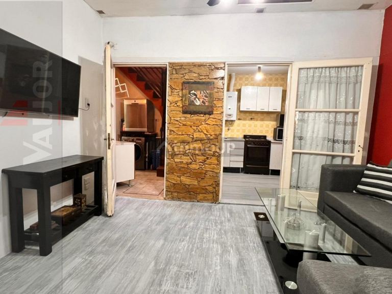 P H en Venta en Villa Santa Rita, Capital Federal - USD 142.000 | Inmoup - 24