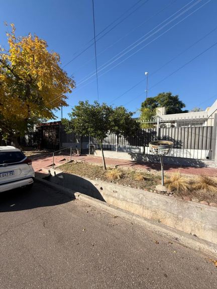 Casa en Alquiler en Godoy Cruz, Mendoza