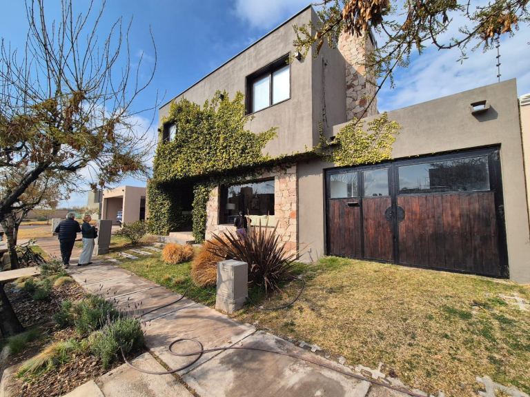 Casa en Venta en Maipu, Mendoza