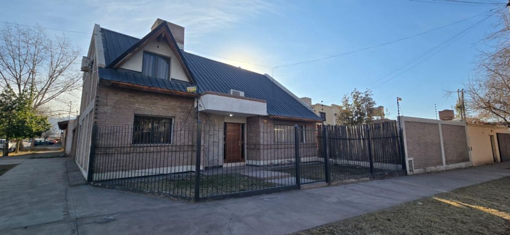 Casa en Venta en Las Heras, Mendoza