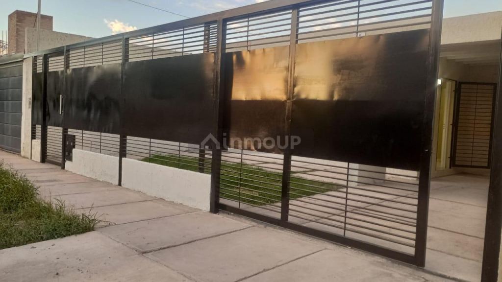 Casa en Alquiler en Maipu, Mendoza