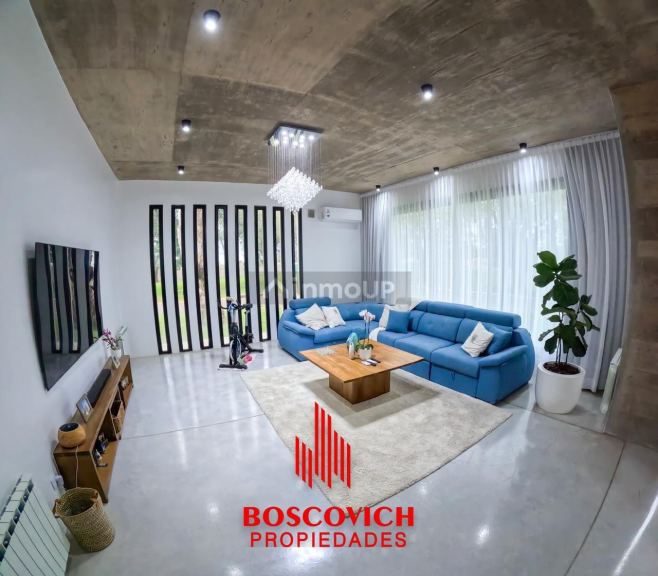 Casa en Venta en San Nicolas, Buenos Aires Interior - USD 700.000 | Inmoup - 24