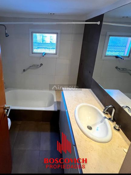 Departamento en Alquiler en Rosario, Santa Fe - $ 1.300.000 | Inmoup - 16