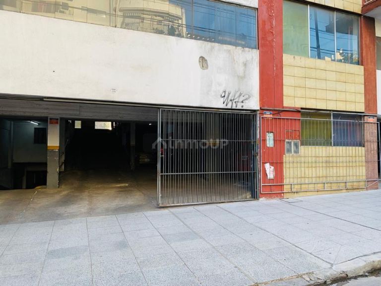 Cochera en Venta en Flores, Capital Federal