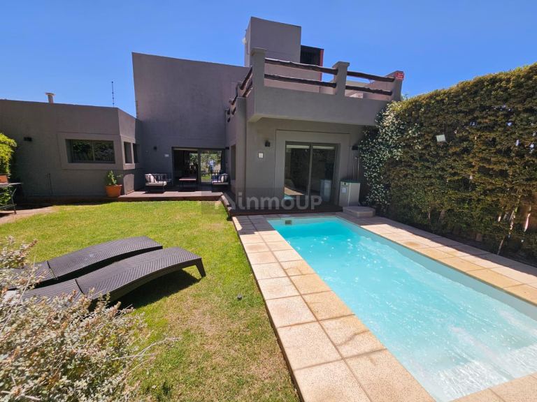 Casa en Venta en Guaymallen, Mendoza