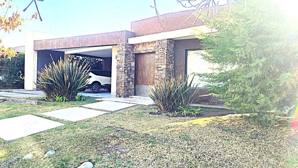 Casa en Alquiler en Lujan de Cuyo, Mendoza