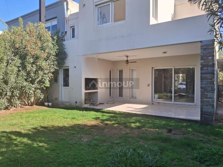 Casa en Venta en Las Heras, Mendoza