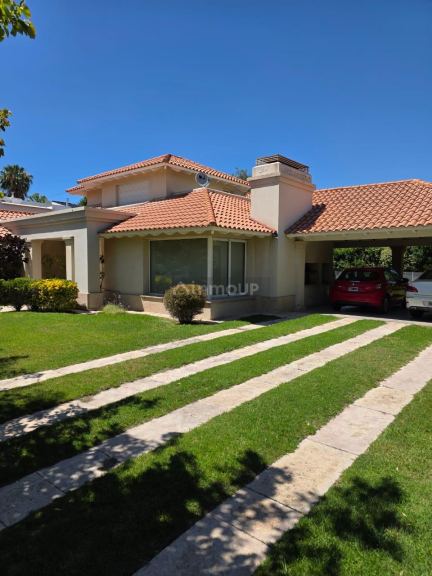 Casa en Venta en Guaymallen, Mendoza