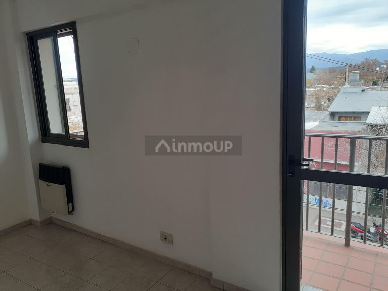 Departamento en Alquiler en Godoy Cruz, Mendoza