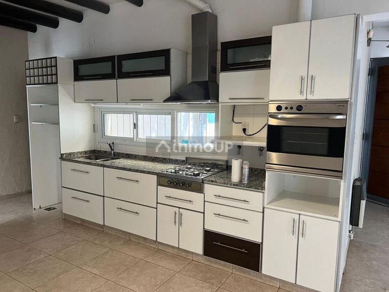 Casa en Alquiler en Capital, Mendoza