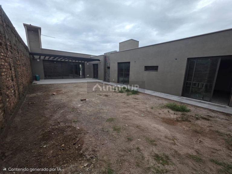 Casa en Venta en Maipu, Mendoza