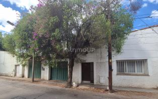Godoy Cruz TERRENO CON CASA A DEMOLER Galarraga 525