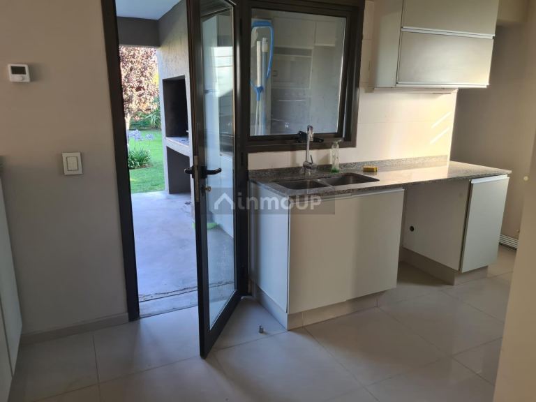 Casa en Alquiler en Lujan de Cuyo, Mendoza