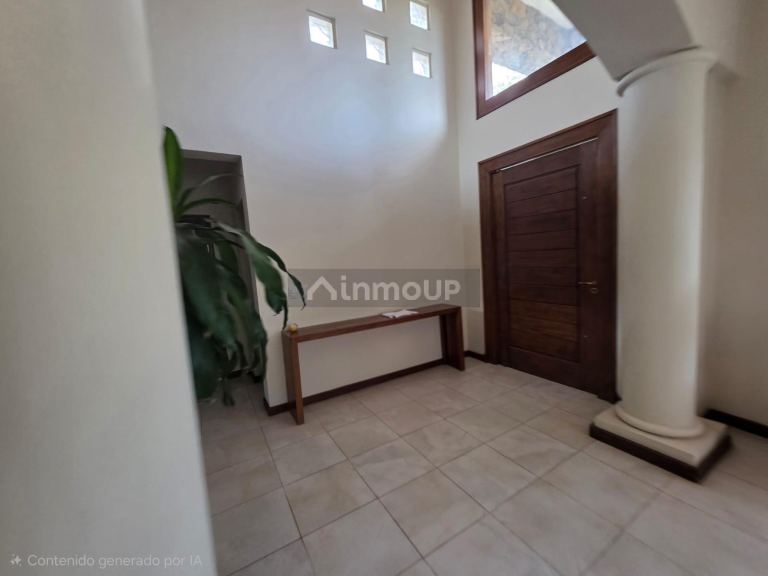 Casa en Venta en Lujan de Cuyo, Mendoza - USD 490.000 | Inmoup - 10
