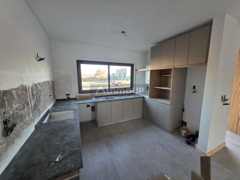 Casa en Venta en Lujan de Cuyo, Mendoza - USD 200.000 | Inmoup - 14
