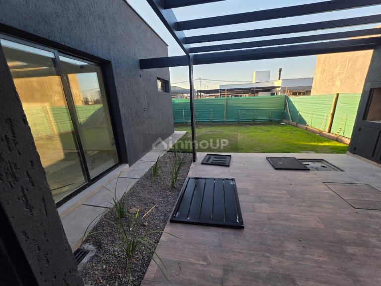 Casa en Venta en Lujan de Cuyo, Mendoza - USD 200.000 | Inmoup - 8