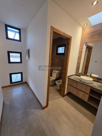 Casa en Venta en Lujan de Cuyo, Mendoza - USD 200.000 | Inmoup - 7