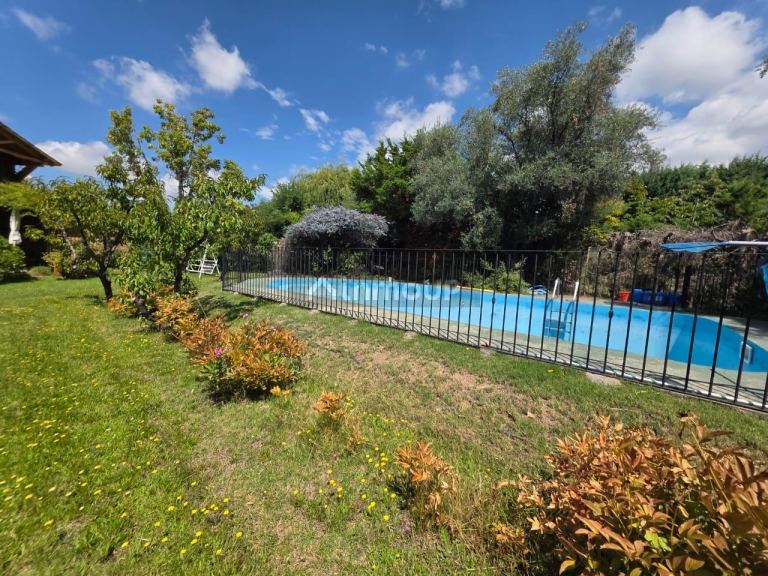 Casa en Venta en Lujan de Cuyo, Mendoza - USD 190.000 | Inmoup - 11