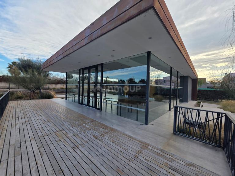 Casa en Venta en Maipu, Mendoza - USD 255.000 | Inmoup - 24