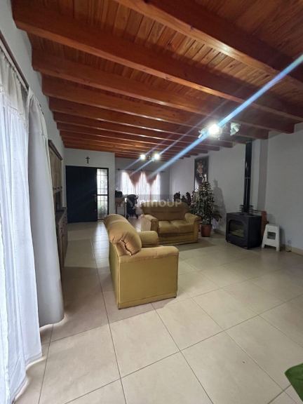 Maipu AZCUÉNAGA 2602