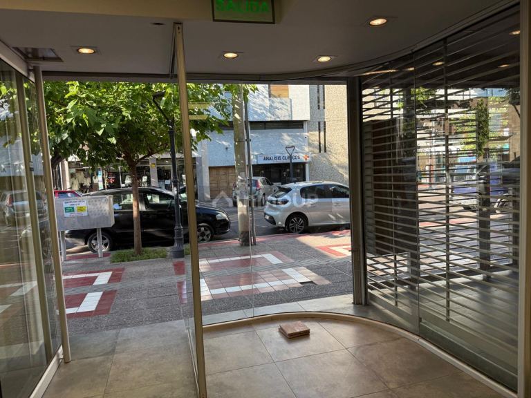 Local Comercial en Alquiler en Godoy Cruz, Mendoza