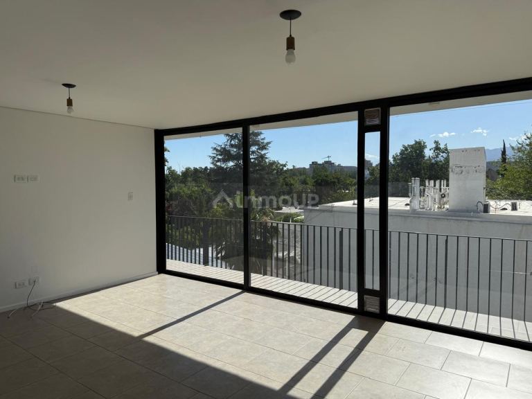 Departamento en Alquiler en Godoy Cruz, Mendoza