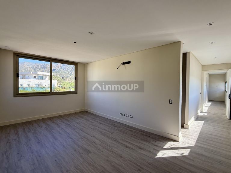 Casa en Venta en Las Heras, Mendoza