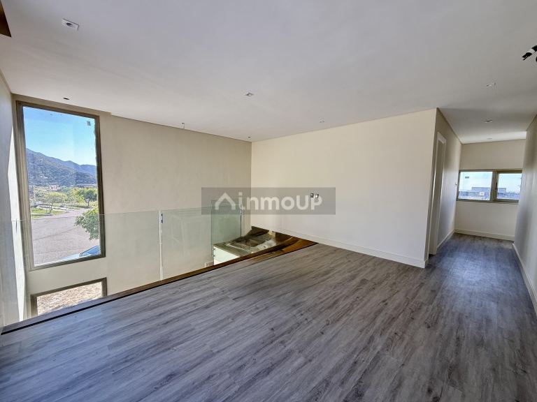 Casa en Venta en Las Heras, Mendoza