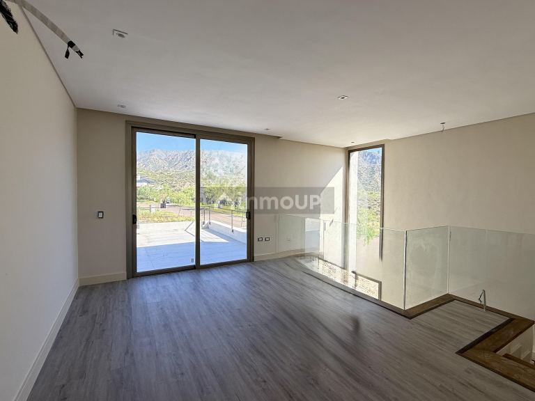 Casa en Venta en Las Heras, Mendoza