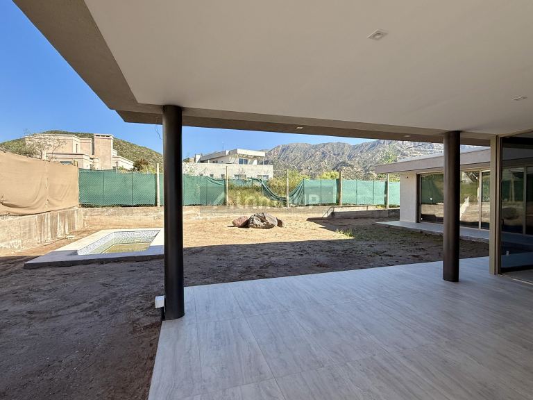 Casa en Venta en Las Heras, Mendoza