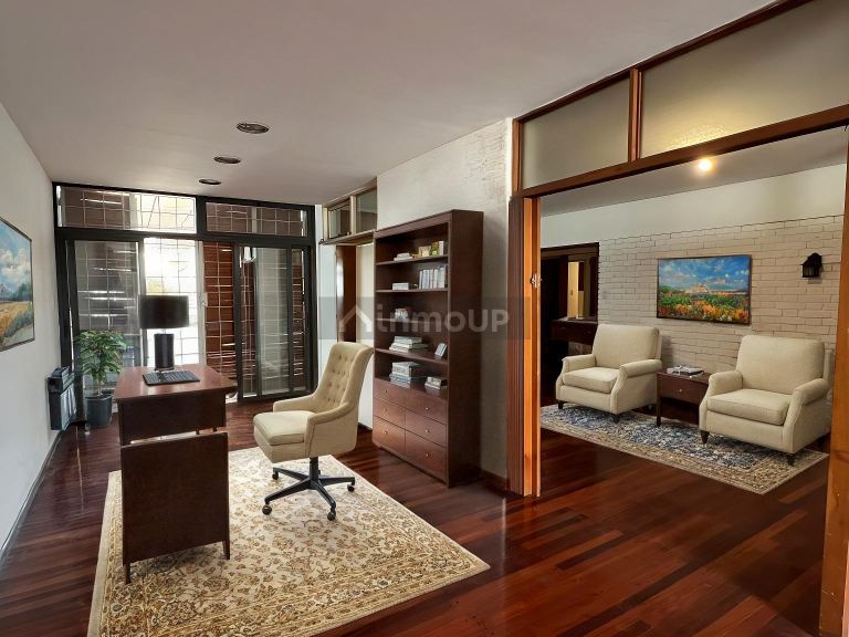 Oficina en Venta en Capital, Mendoza