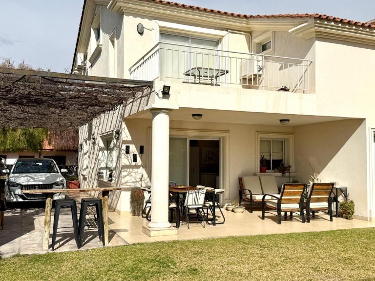 Casa en Venta en Capital, Mendoza