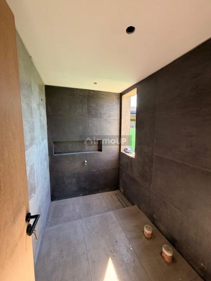 Casa en Venta en Lujan de Cuyo, Mendoza - USD 350.000 | Inmoup - 11