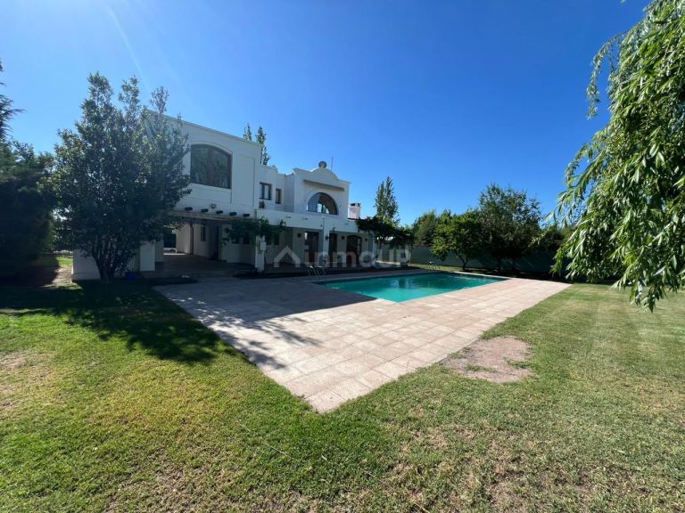 Casa en Venta en Lujan de Cuyo, Mendoza