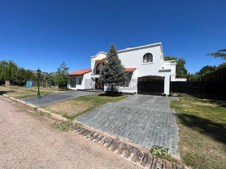 Casa en Venta en Lujan de Cuyo, Mendoza
