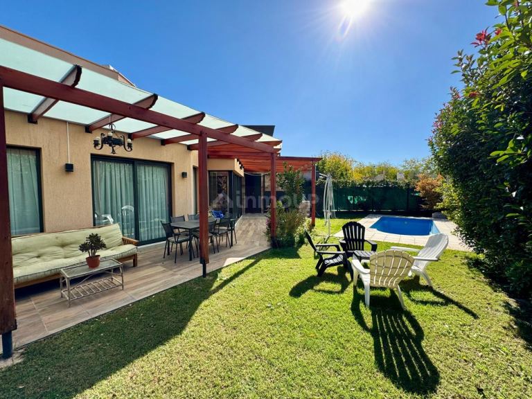 Casa en Venta en Guaymallen, Mendoza