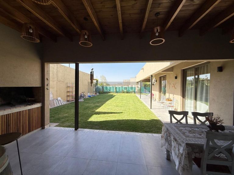 Casa en Venta en Maipu, Mendoza
