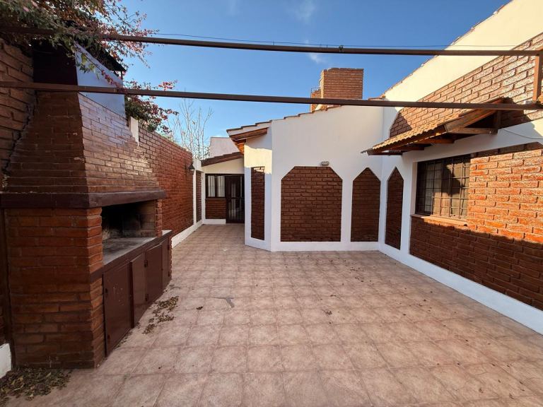 Casa en Venta en Guaymallen, Mendoza