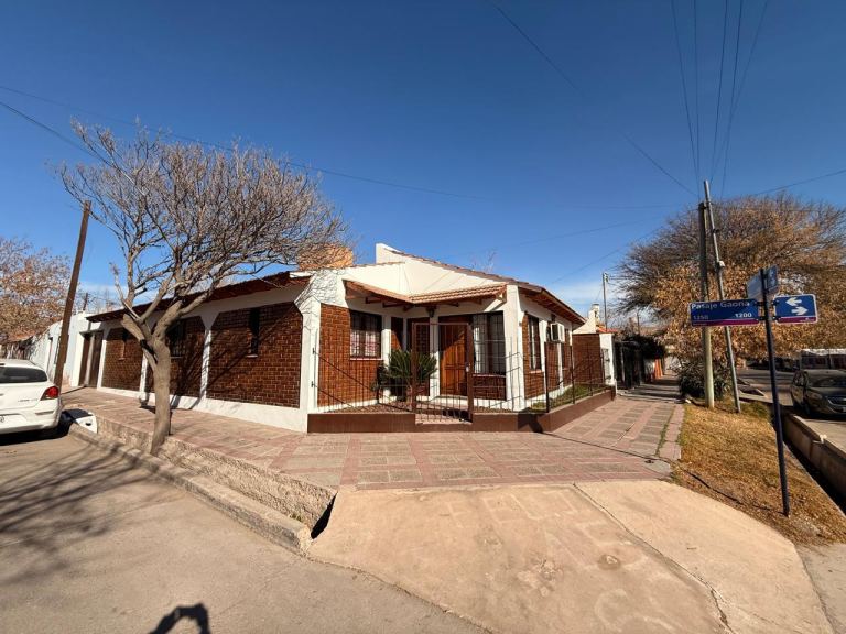 Casa en Venta en Guaymallen, Mendoza