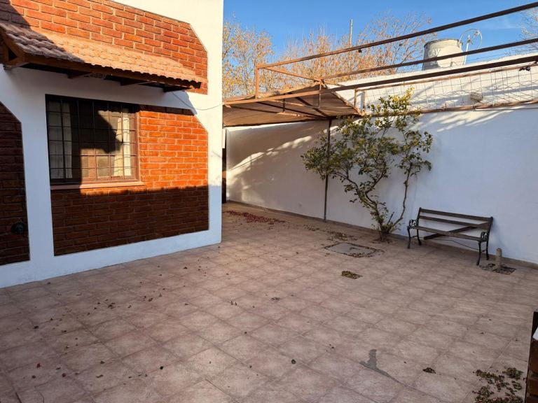 Casa en Venta en Guaymallen, Mendoza